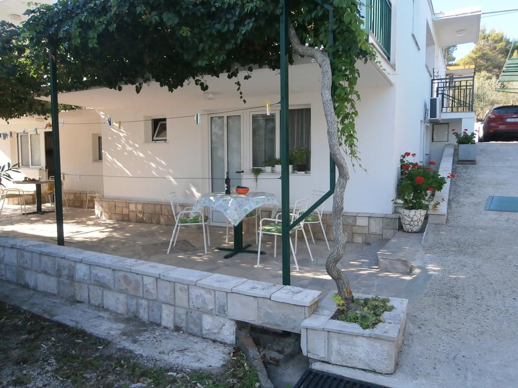 Apartments Zovko Drace Exterior photo