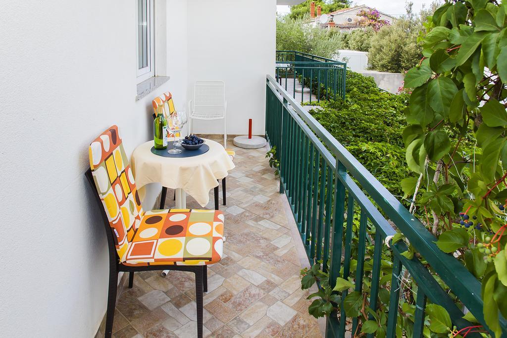 Apartments Zovko Drace Exterior photo